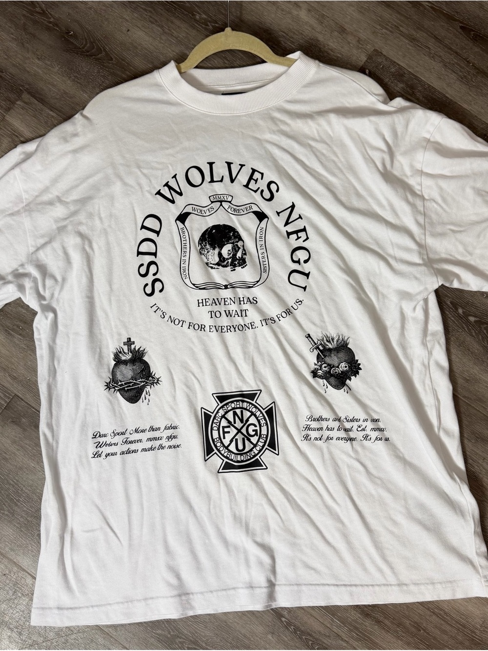 Men's Large Darc Sport "SSDD
NFGU" Graphic Tee
